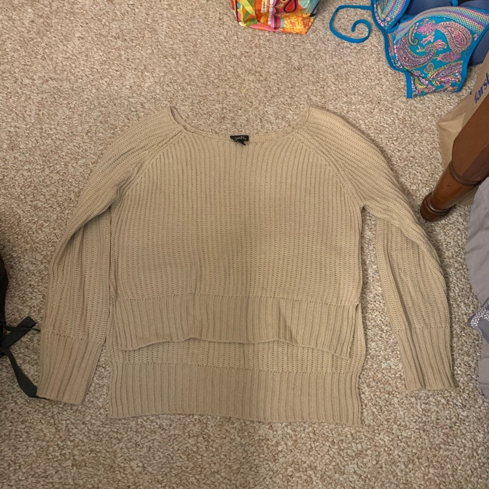 tan high/low sweater size small